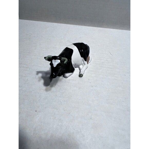 Schleich Germany 1984 black & white laying cow figure - Picture 4 of 6